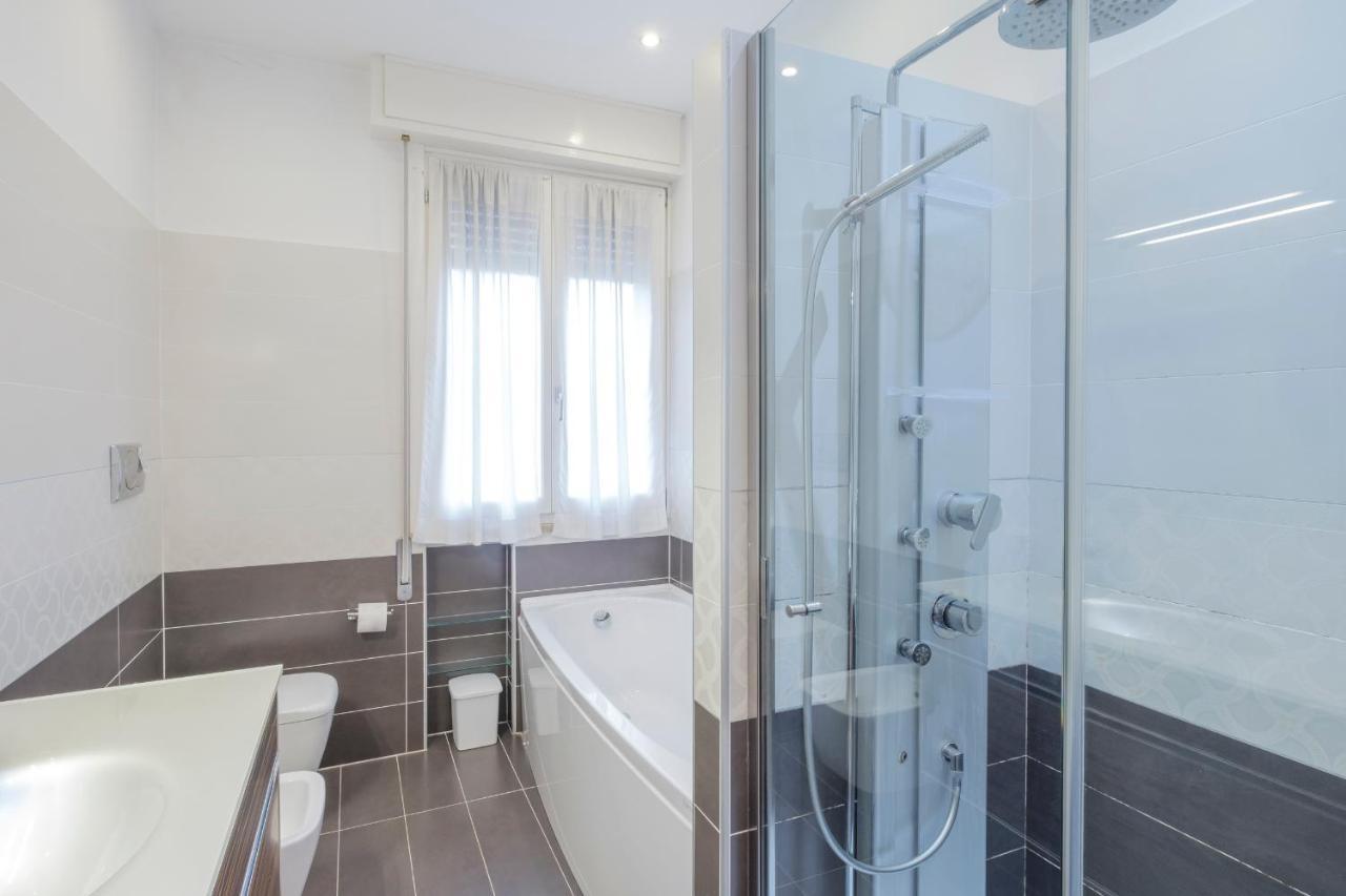 Aura Home Sirmione - 2 Bedrooms Apartment Extérieur photo