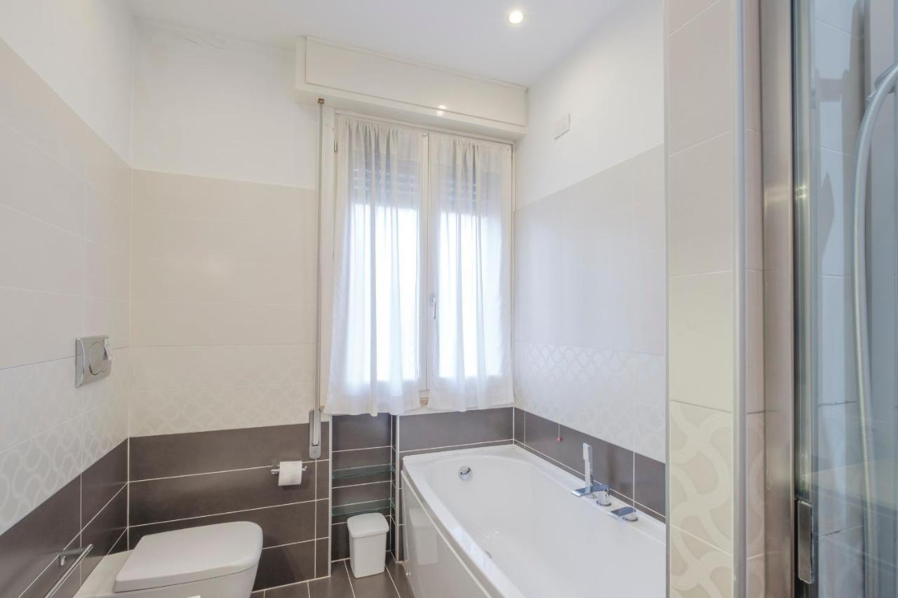 Aura Home Sirmione - 2 Bedrooms Apartment Extérieur photo